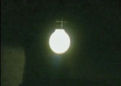 Imagem 1 do filme Moon Is the Sun